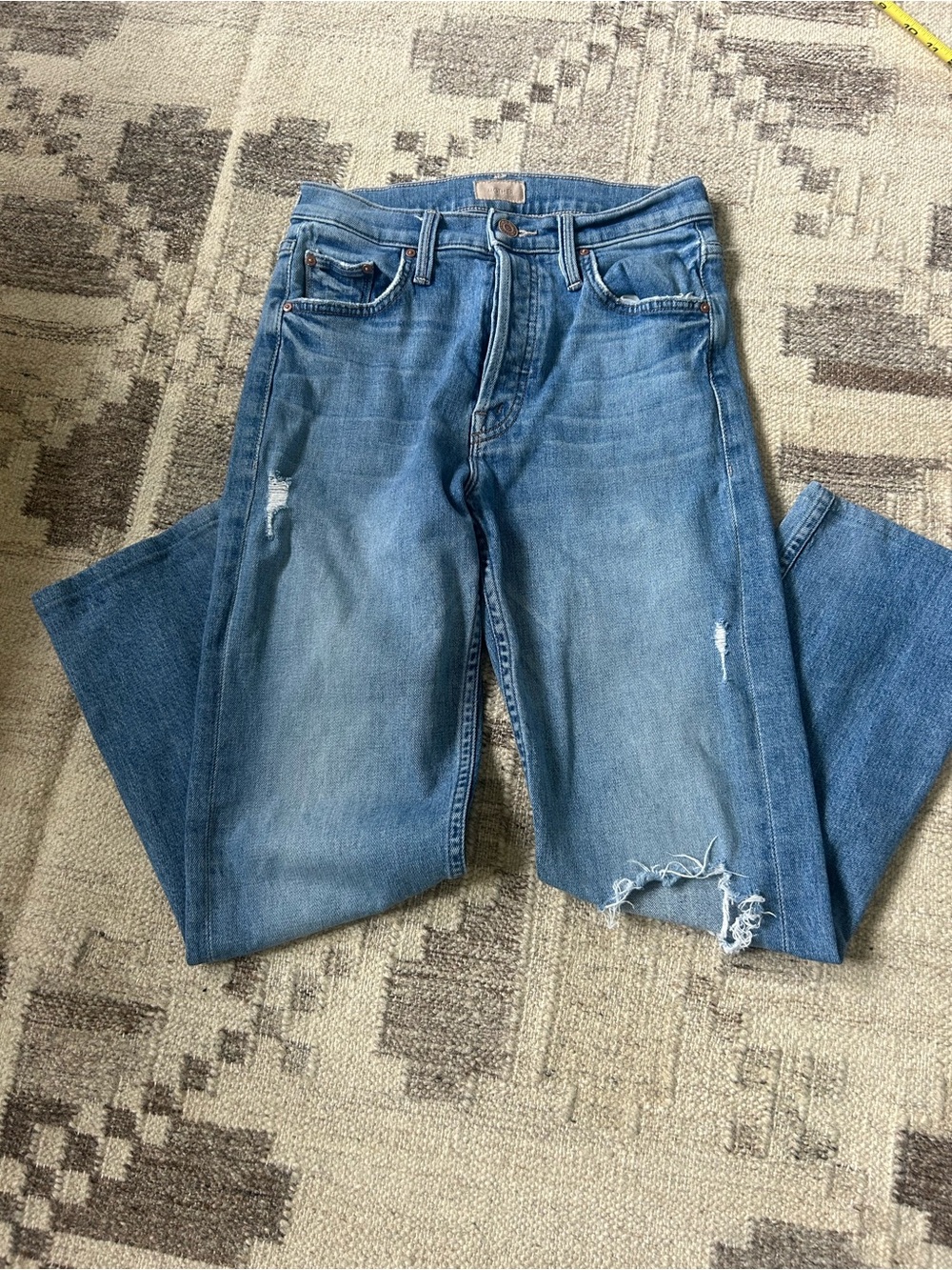 MOTHER Light Blue Distressed Cropped Jeans 25